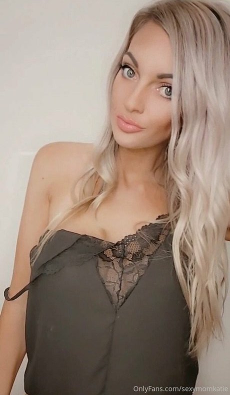 NaughtyNurse free pornstar photos