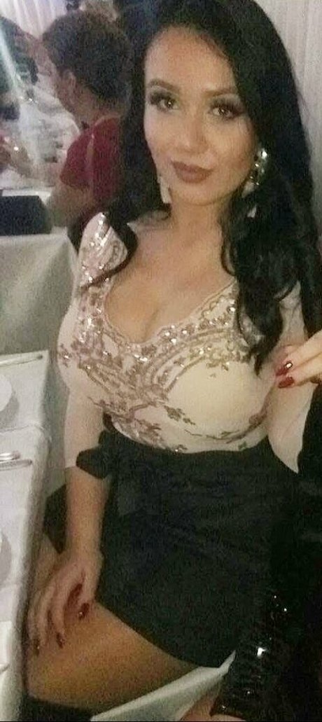 babe brunette onlyfans art xxx images