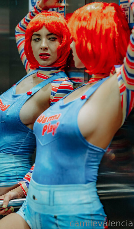 camilevalencia nude model img