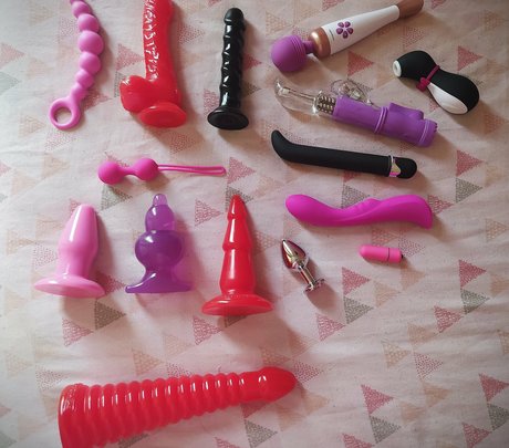 mordacia nudes actress images