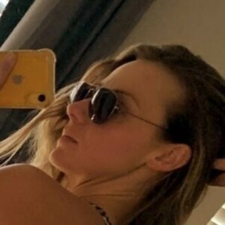 kellygee sex model img