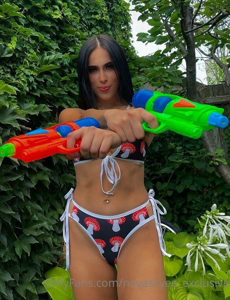 novaskyee exclusive sexy star image
