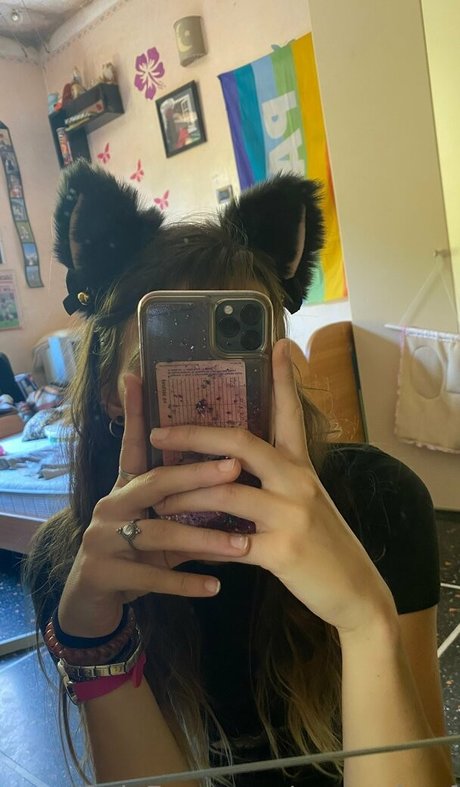 naamah of erotic model img