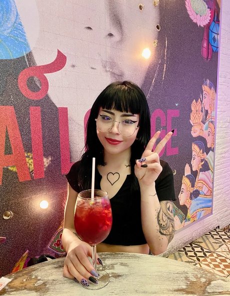 bdsmroxymistress nice model pictures