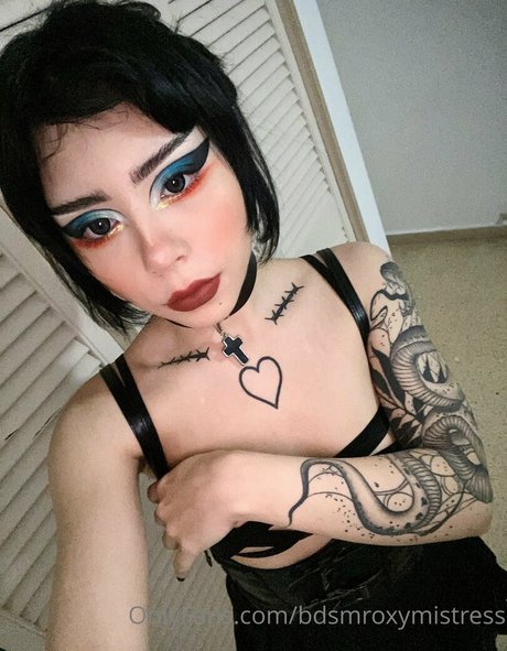 bdsmroxymistress exclusive star pictures