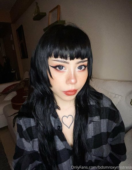 bdsmroxymistress hd pornstar img